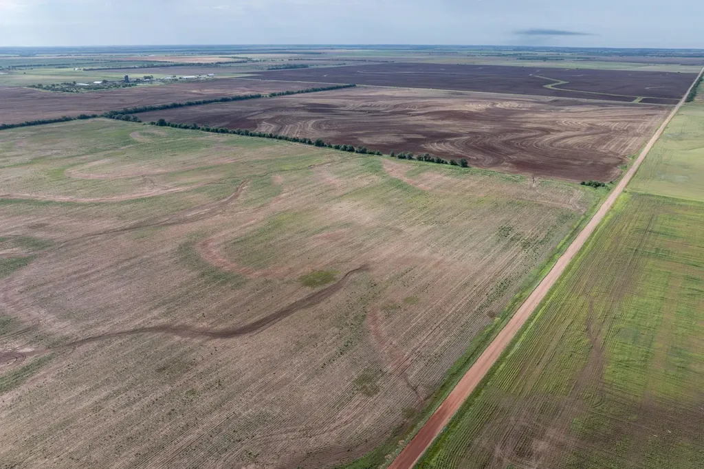 Tract 3 S 391st Cheney KS 67025