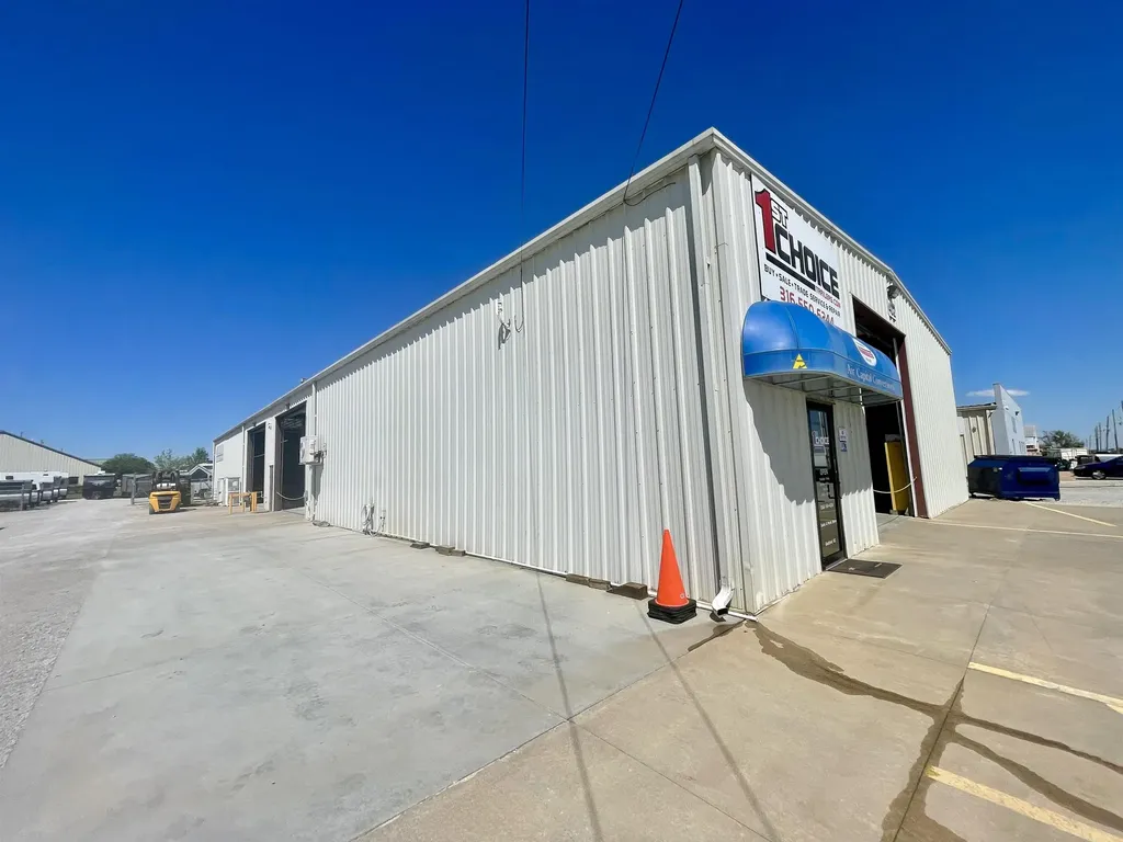 402 E Industrial Street Goddard KS 67052