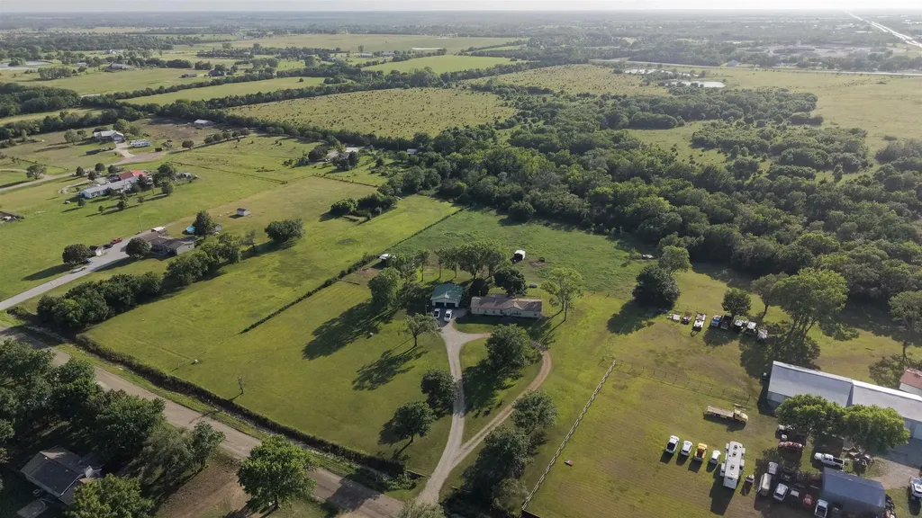 10131 SW Eagle Road Augusta KS 67010-7907