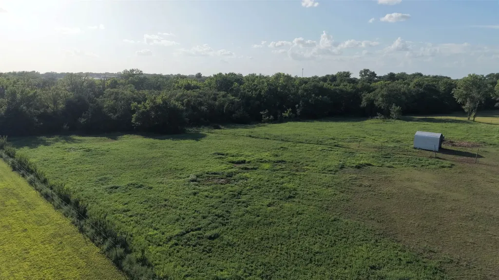 10131 SW Eagle Road Augusta KS 67010-7907