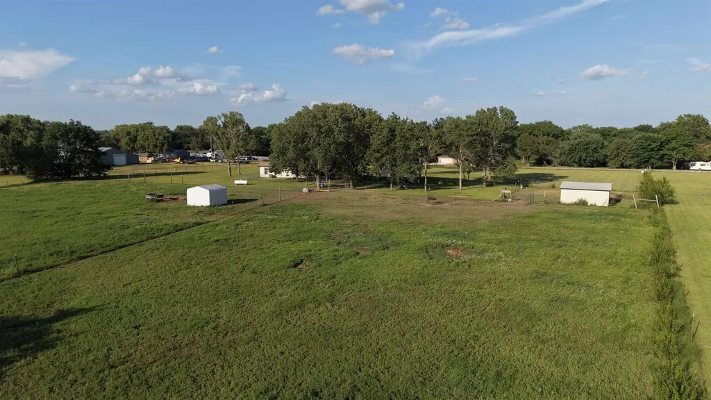 10131 SW Eagle Road Augusta KS 67010-7907