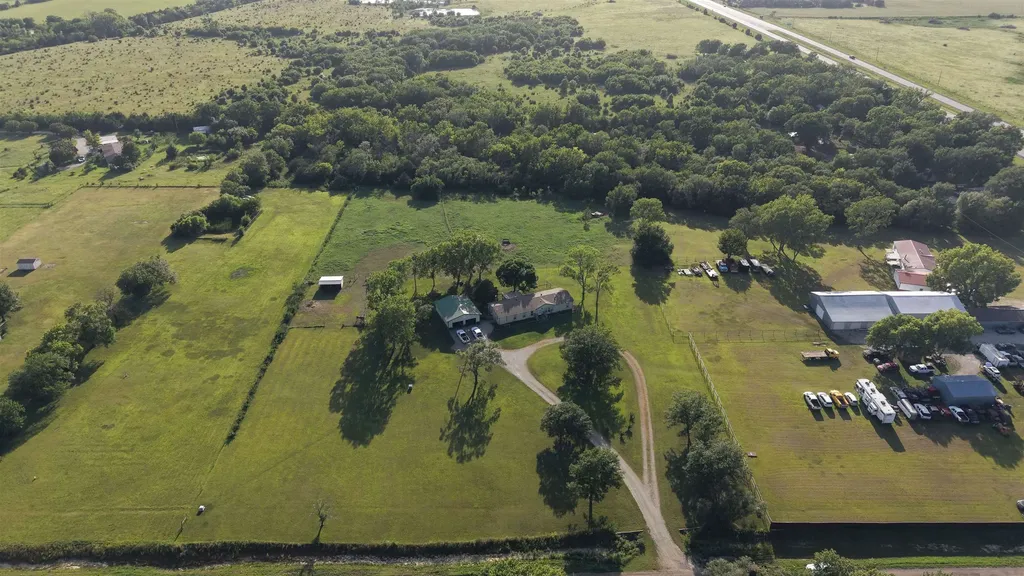 10131 SW Eagle Road Augusta KS 67010-7907