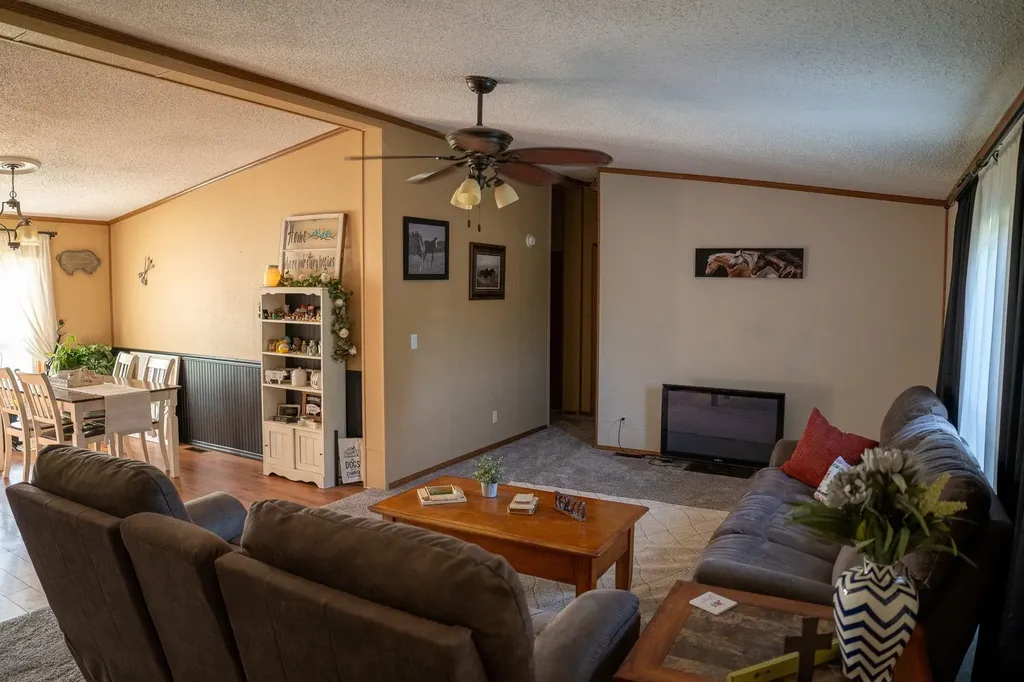 10131 SW Eagle Road Augusta KS 67010-7907