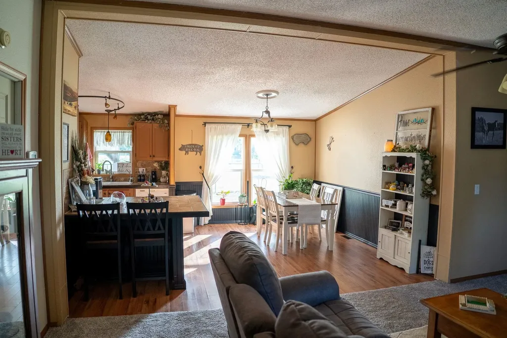 10131 SW Eagle Road Augusta KS 67010-7907