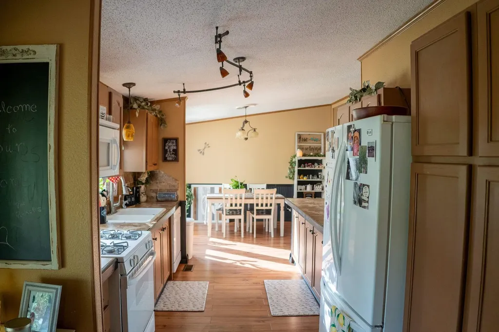 10131 SW Eagle Road Augusta KS 67010-7907
