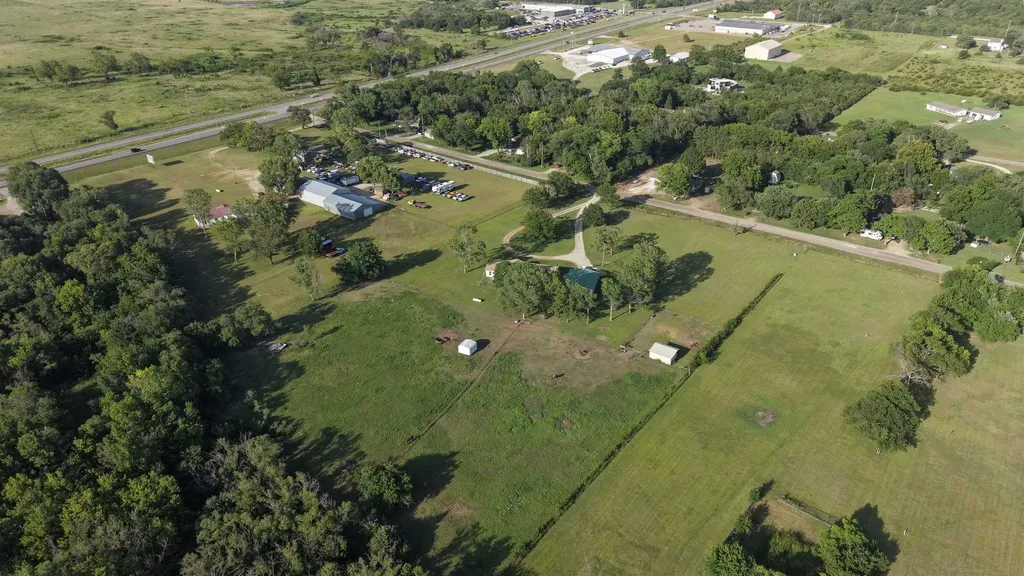 10131 SW Eagle Road Augusta KS 67010-7907
