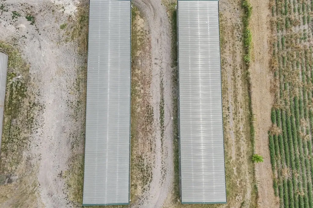 201 W Silknitter Rose Hill KS 67133