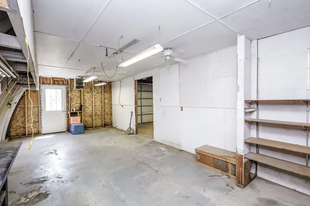 201 W Silknitter Rose Hill KS 67133
