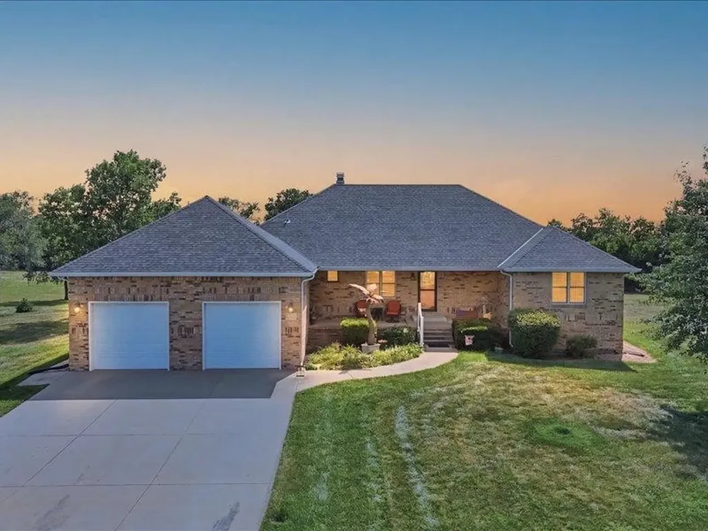 1401 E 93rd Street N Park City KS 67147
