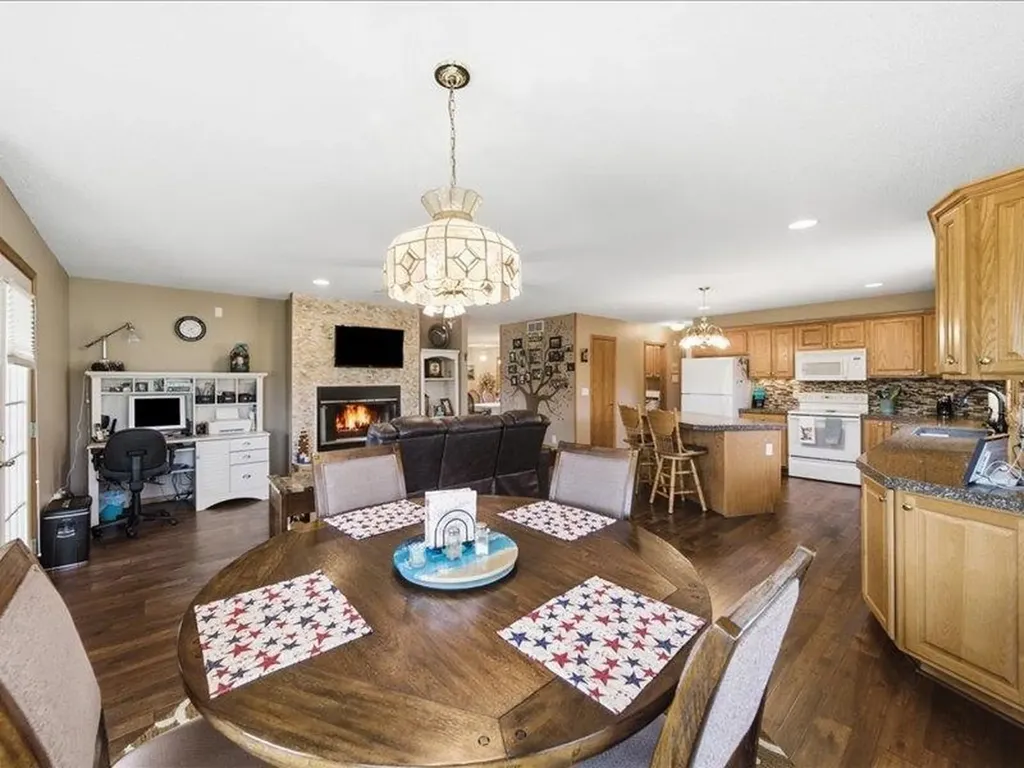 1401 E 93rd Street N Park City KS 67147