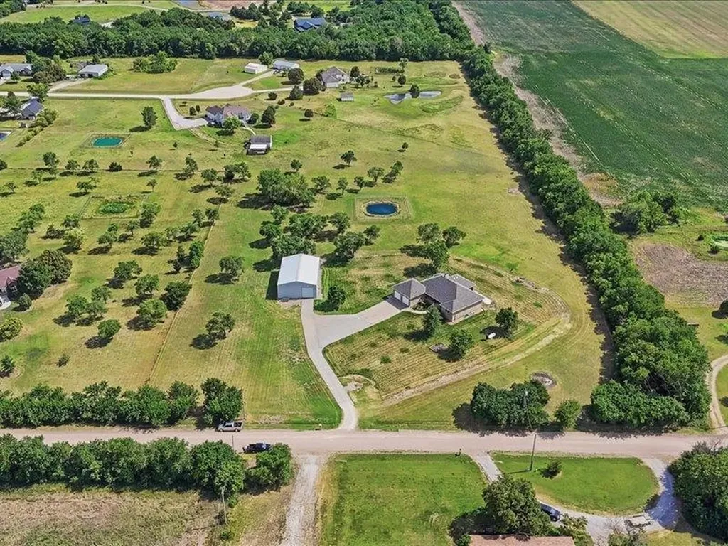 1401 E 93rd Street N Park City KS 67147