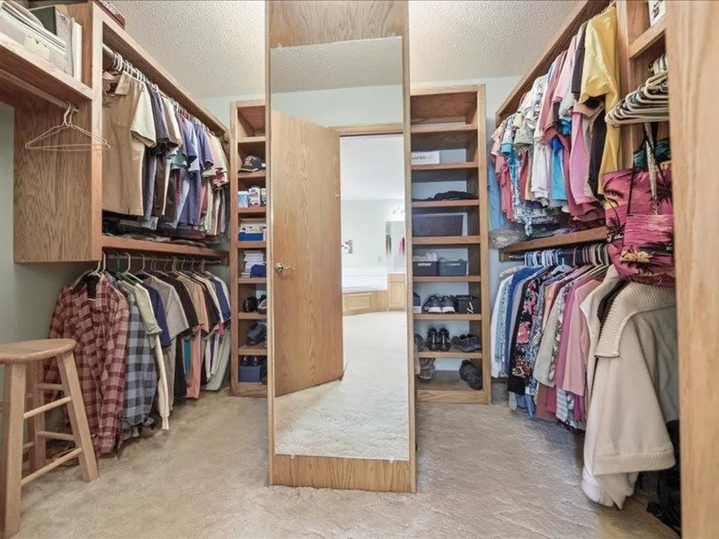 1401 E 93rd Street N Park City KS 67147