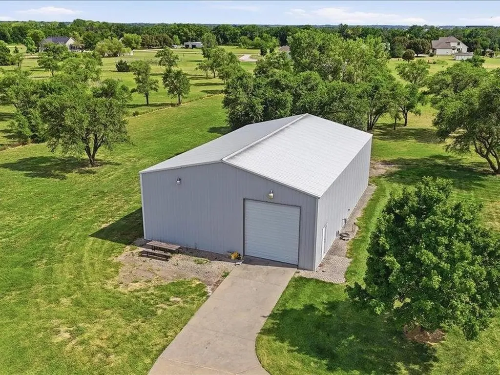 1401 E 93rd Street N Park City KS 67147
