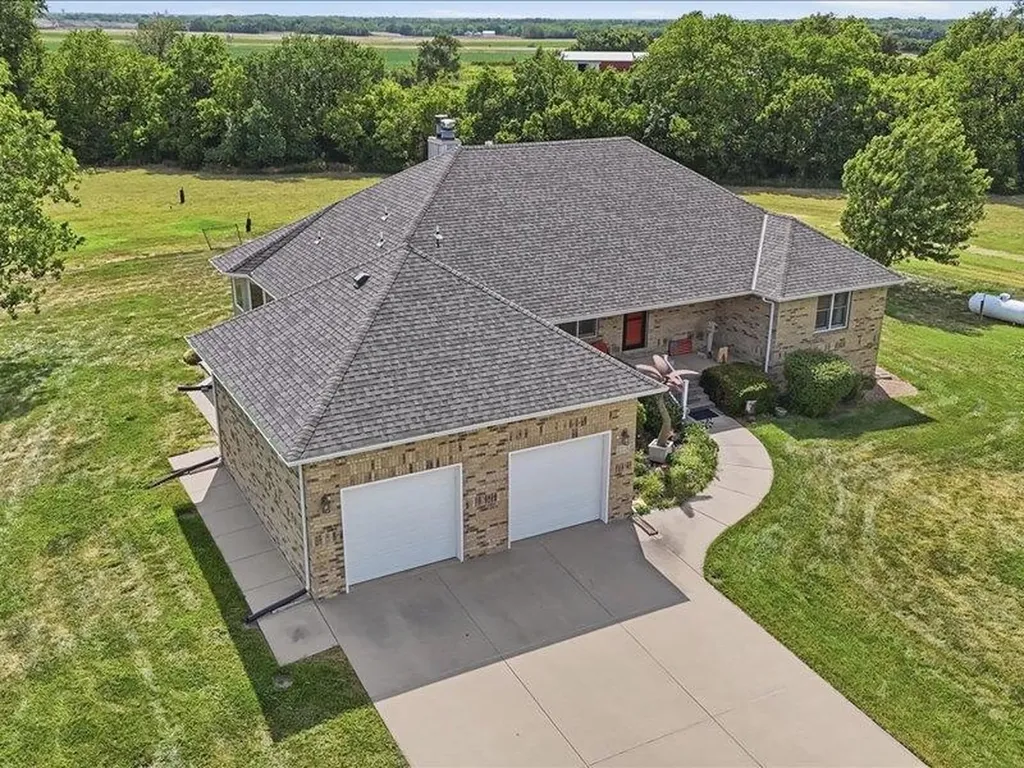 1401 E 93rd Street N Park City KS 67147