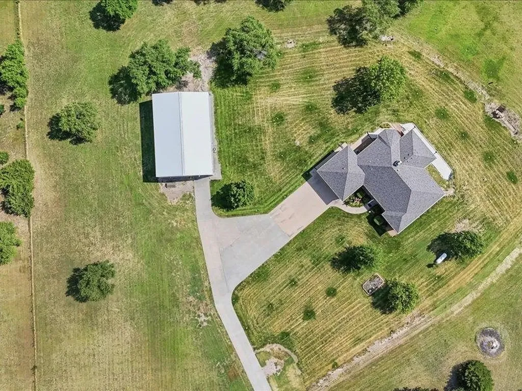 1401 E 93rd Street N Park City KS 67147