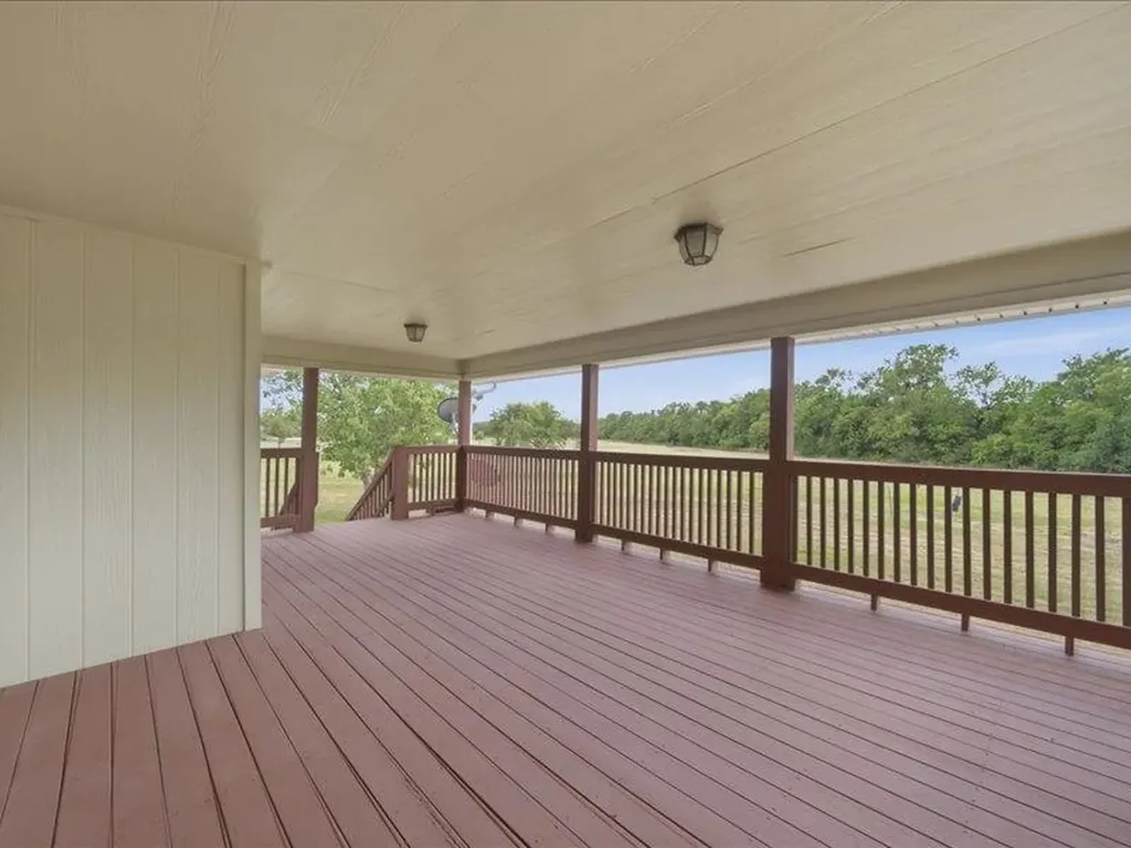 1401 E 93rd Street N Park City KS 67147