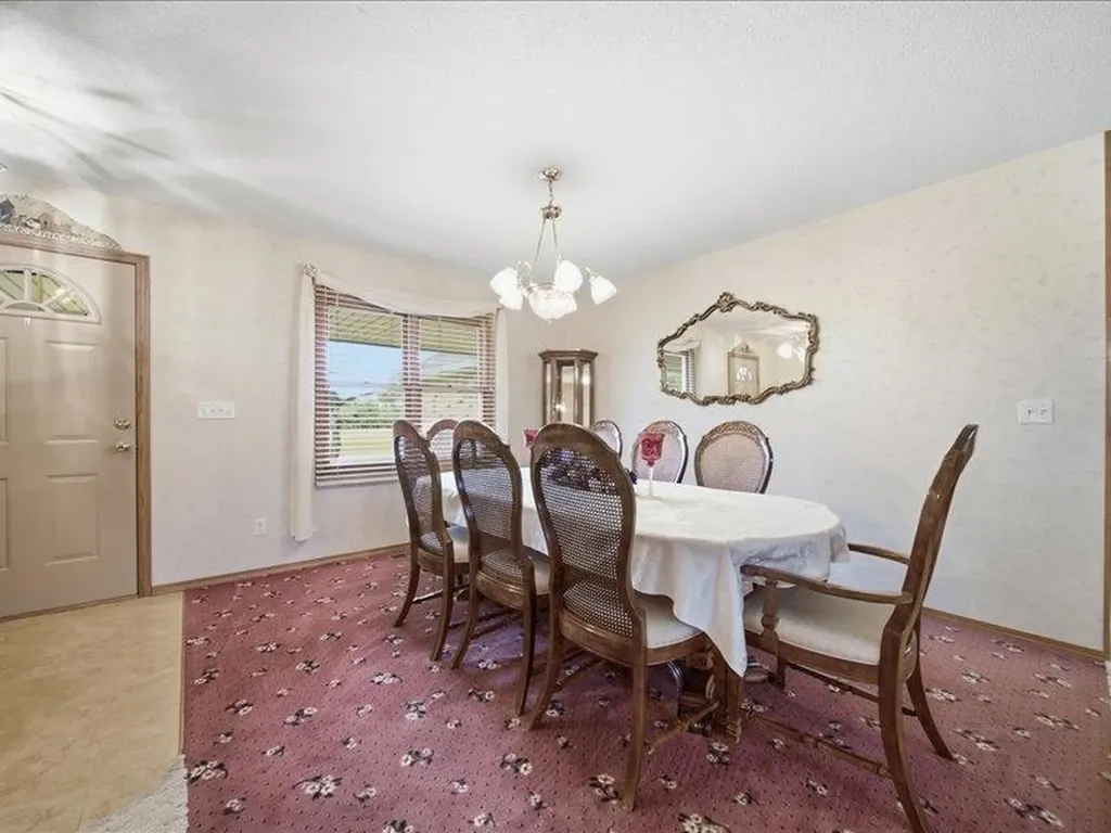 1401 E 93rd Street N Park City KS 67147