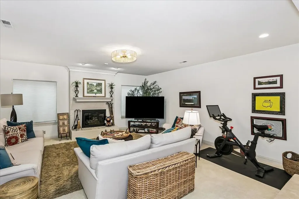 9426 E Woodspring Wichita KS 67226