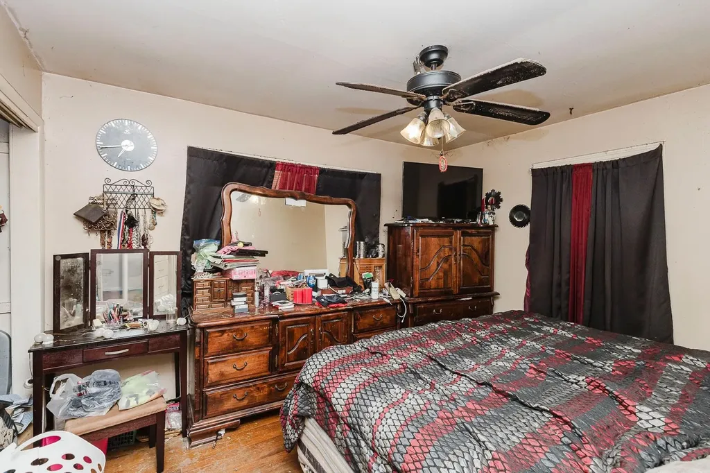 739 S Crestway Wichita KS 67218