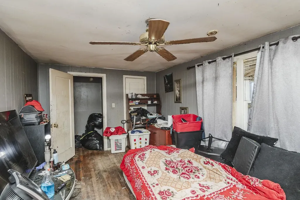 739 S Crestway Wichita KS 67218