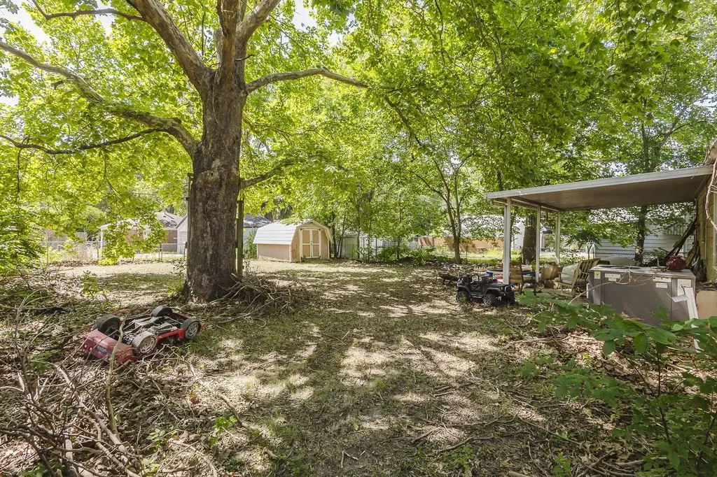 739 S Crestway Wichita KS 67218
