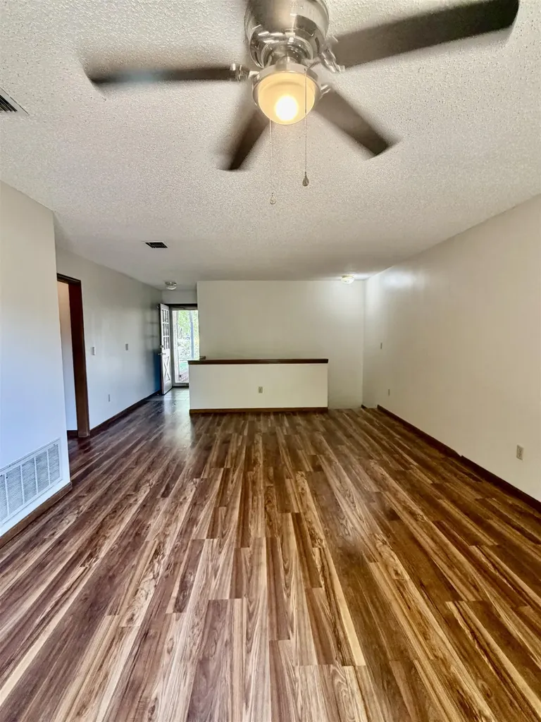 7411 E 18th Street N Wichita KS 67217