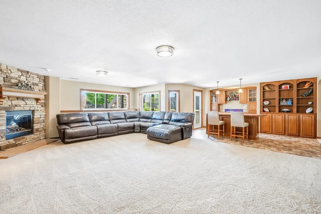 15031 W Shadow Lakes Wichita KS 67223