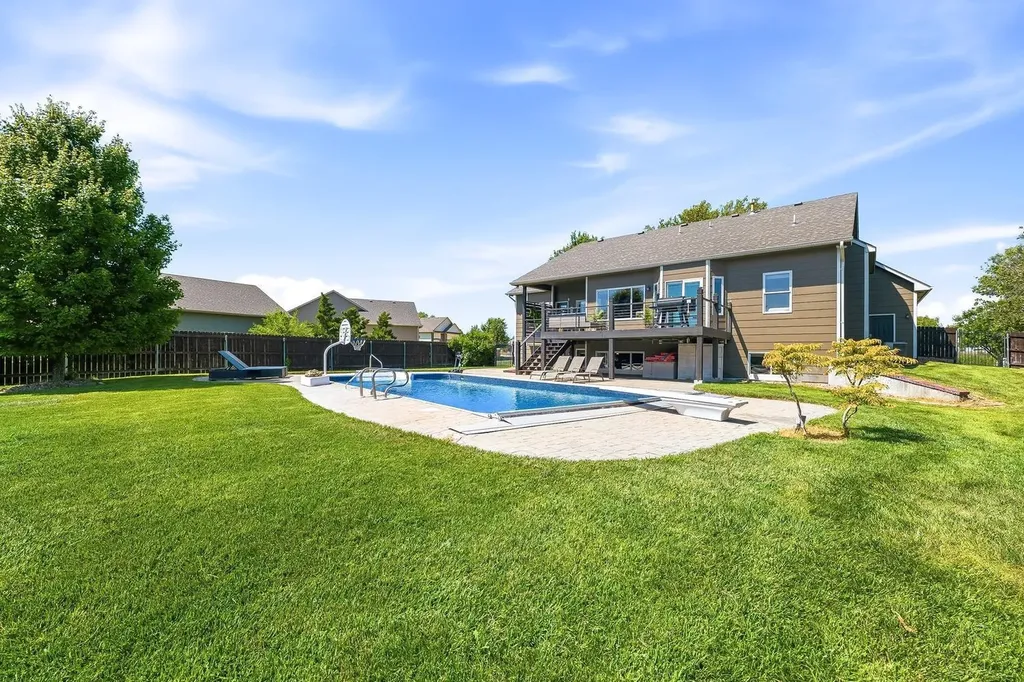 15031 W Shadow Lakes Wichita KS 67223