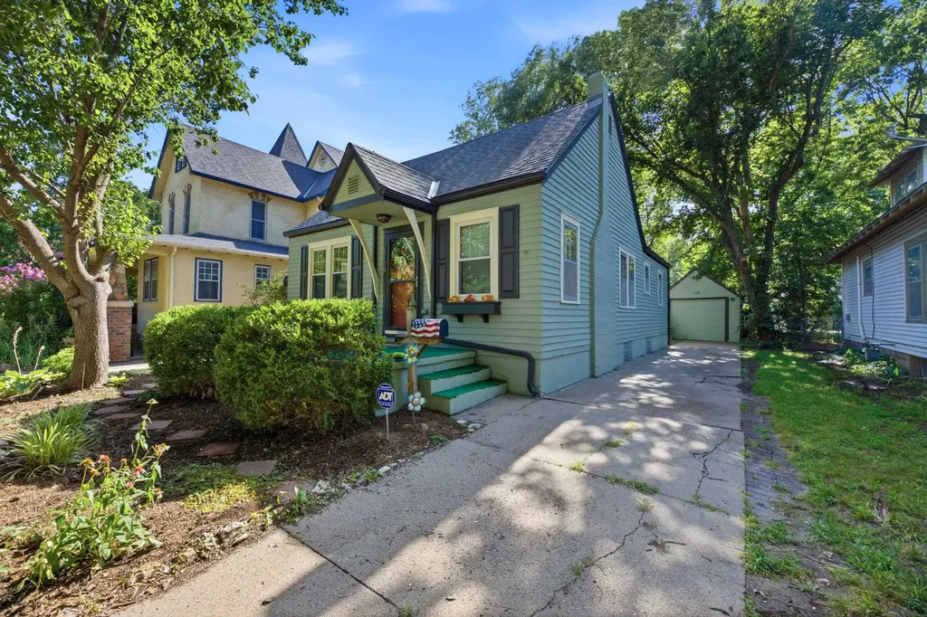 1125 N Coolidge Avenue Wichita KS 67203
