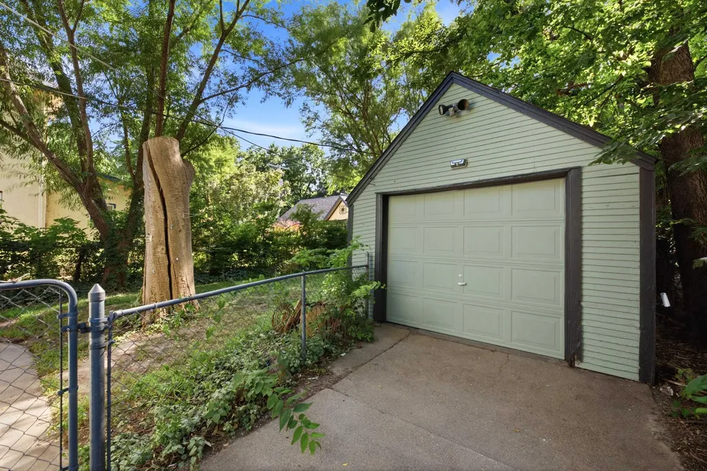 1125 N Coolidge Avenue Wichita KS 67203