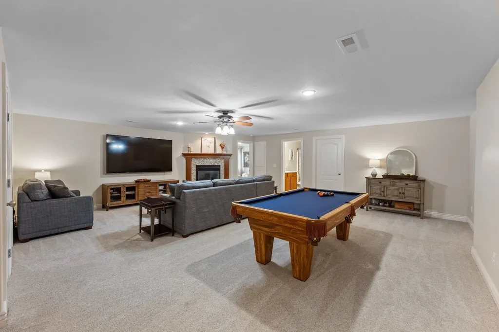 2102 S Cranbrook Street Wichita KS 67207