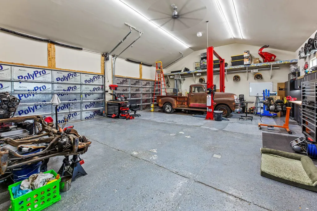2102 S Cranbrook Street Wichita KS 67207