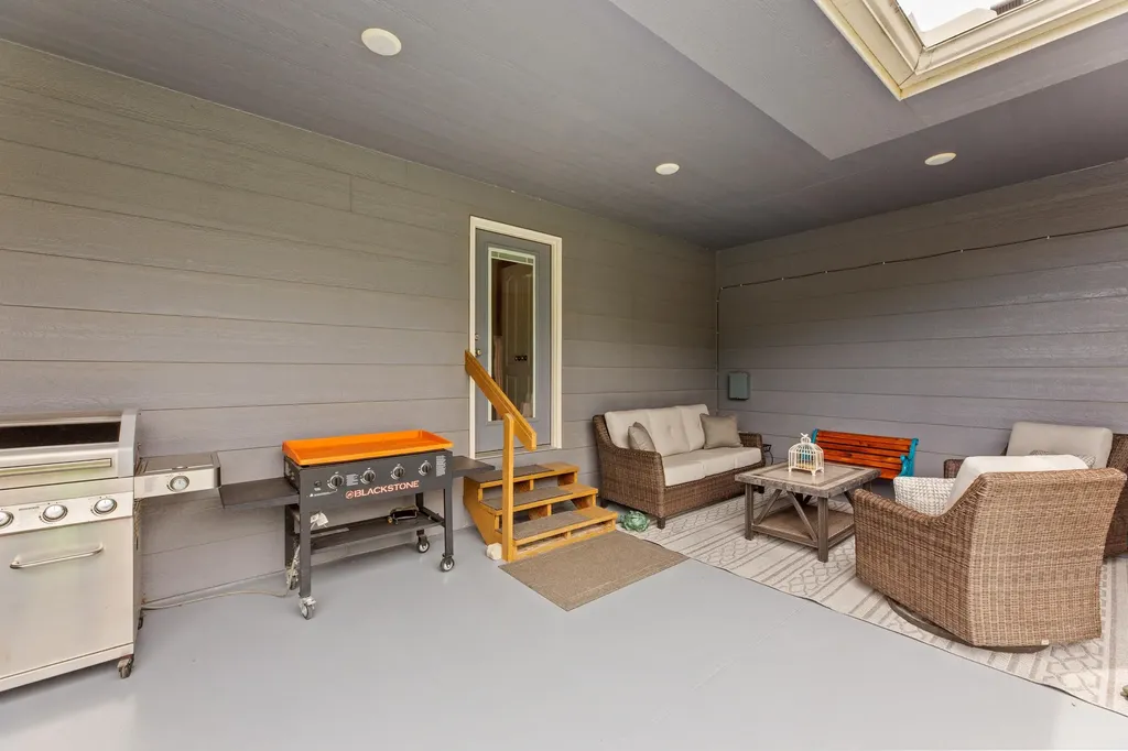 2102 S Cranbrook Street Wichita KS 67207