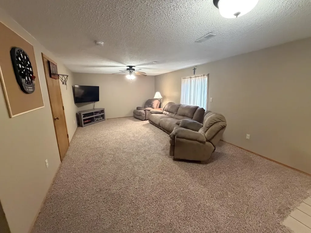 6128 W 38th Court S Wichita KS 67215