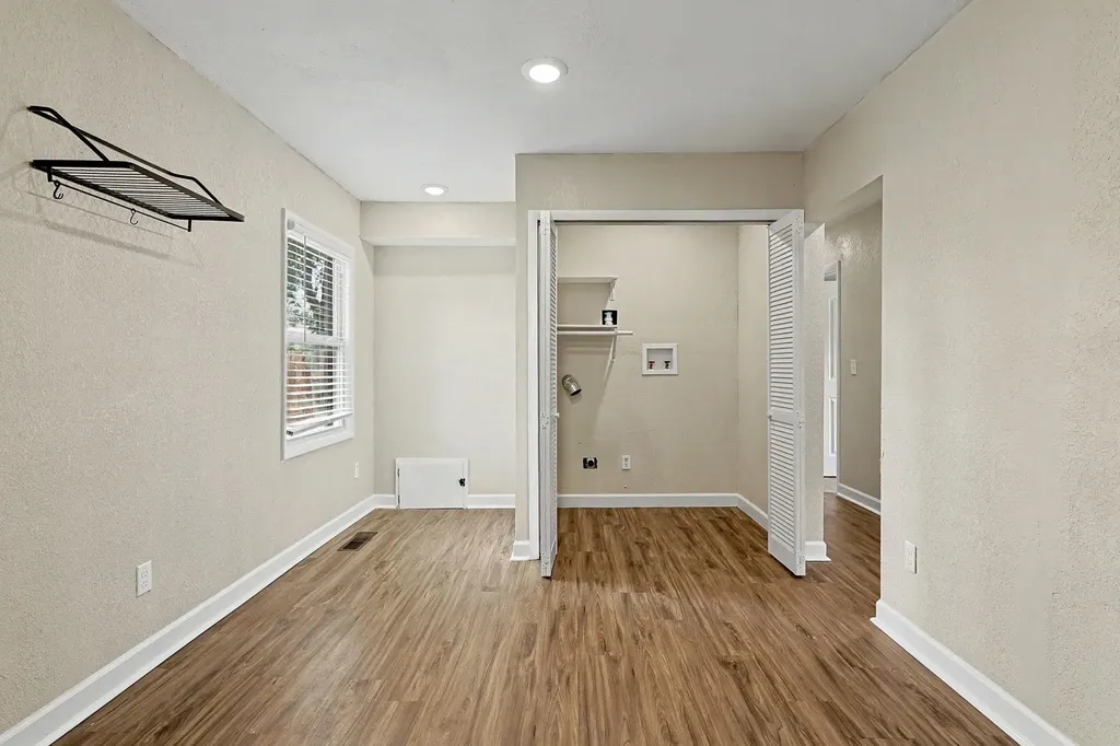 6515 N West Park View Street Park City KS 67219-1354