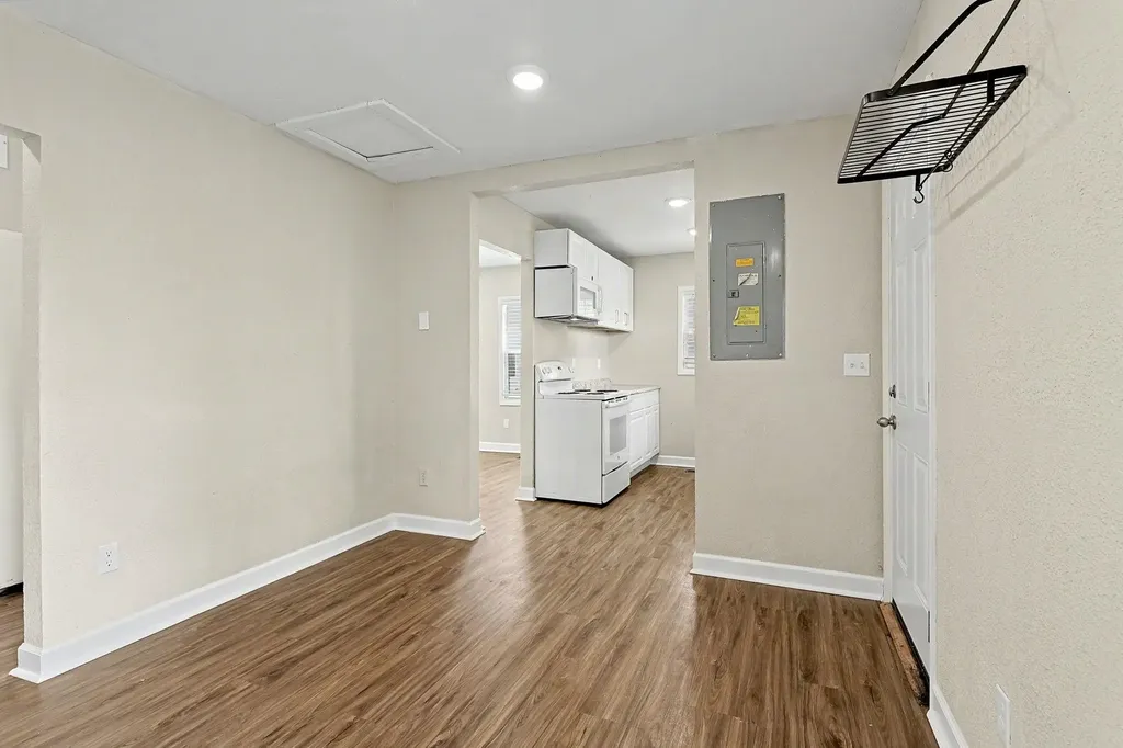 6515 N West Park View Street Park City KS 67219-1354