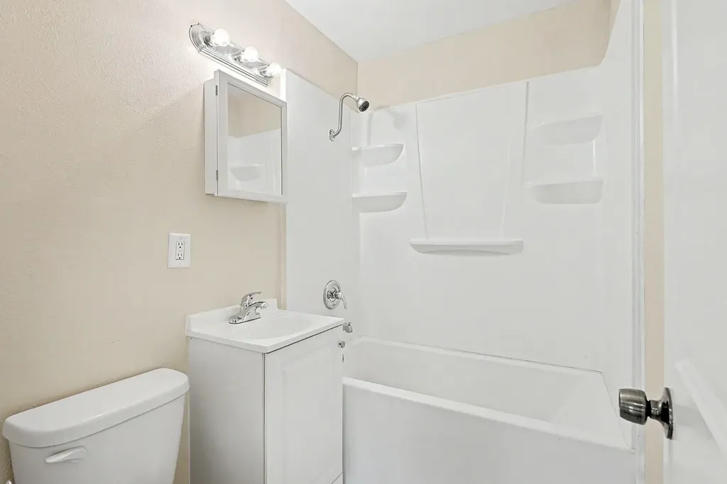 6515 N West Park View Street Park City KS 67219-1354