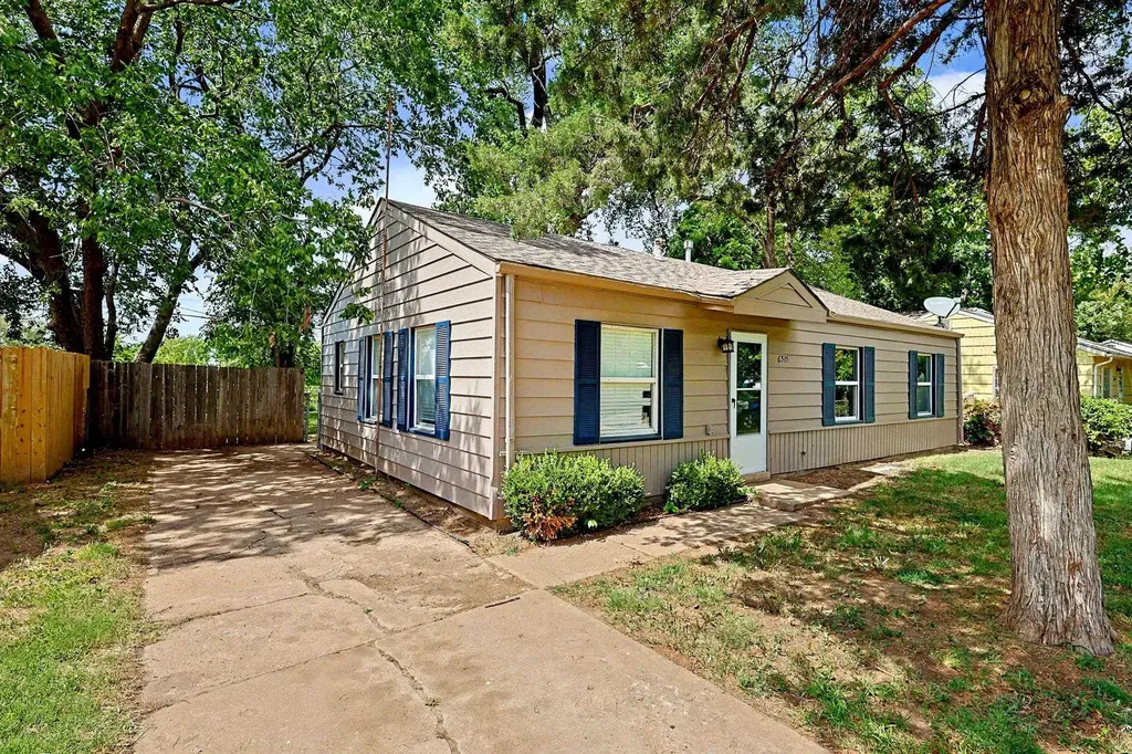 6515 N West Park View Street Park City KS 67219-1354