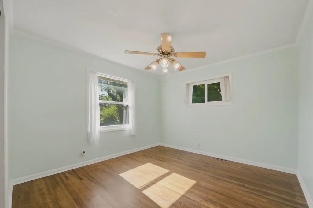 1442 N Prairie Lane Derby KS 67037