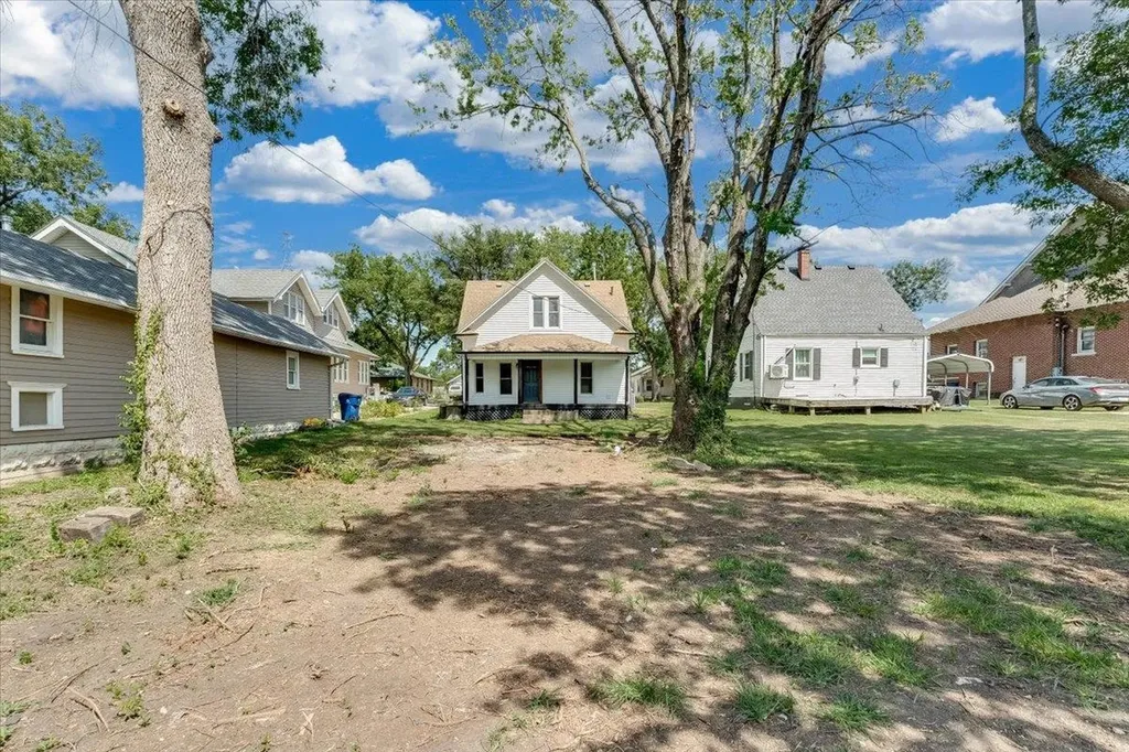 215 N Sturges Street Potwin KS 67123