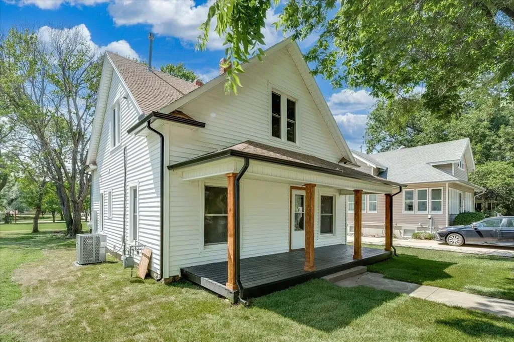 215 N Sturges Street Potwin KS 67123