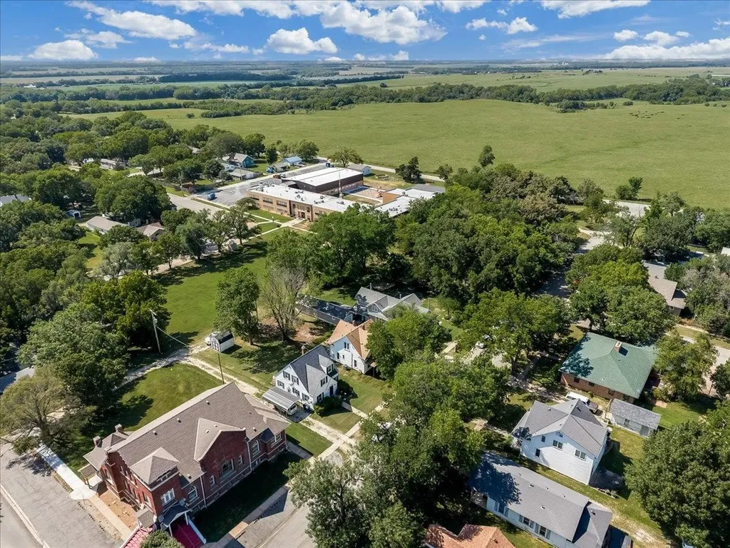215 N Sturges Street Potwin KS 67123