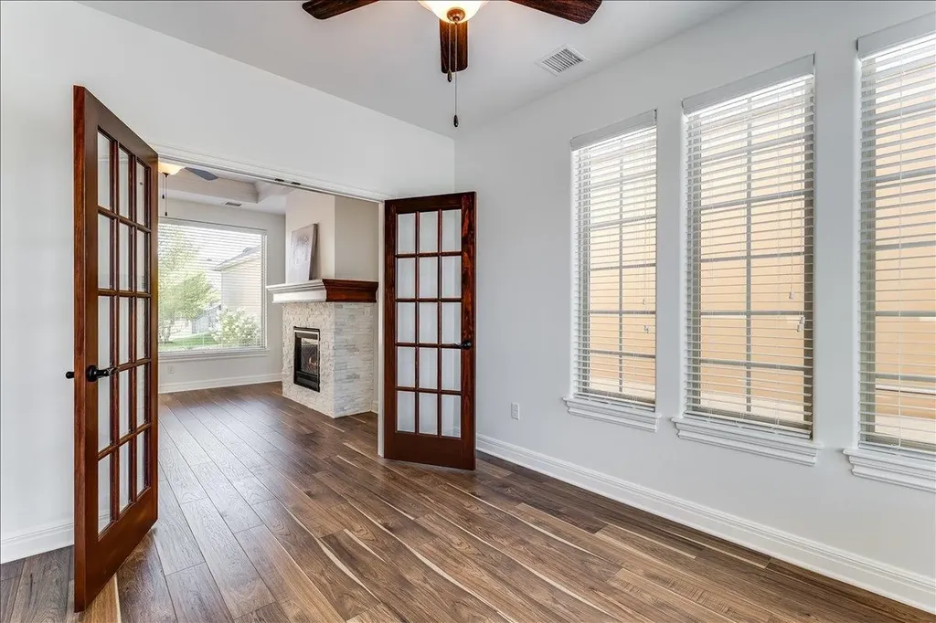 1004 E Cross Creek Place Derby KS 67037