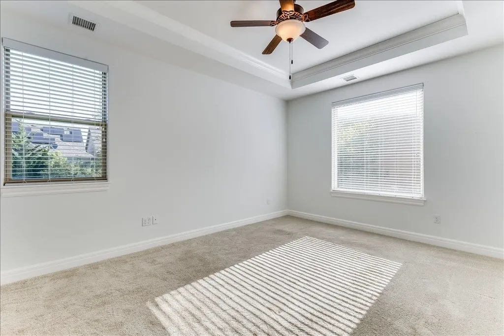 1004 E Cross Creek Place Derby KS 67037