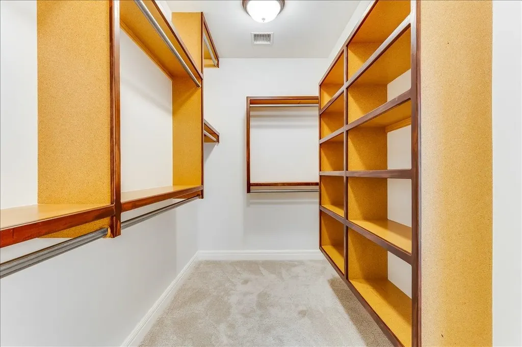 1004 E Cross Creek Place Derby KS 67037