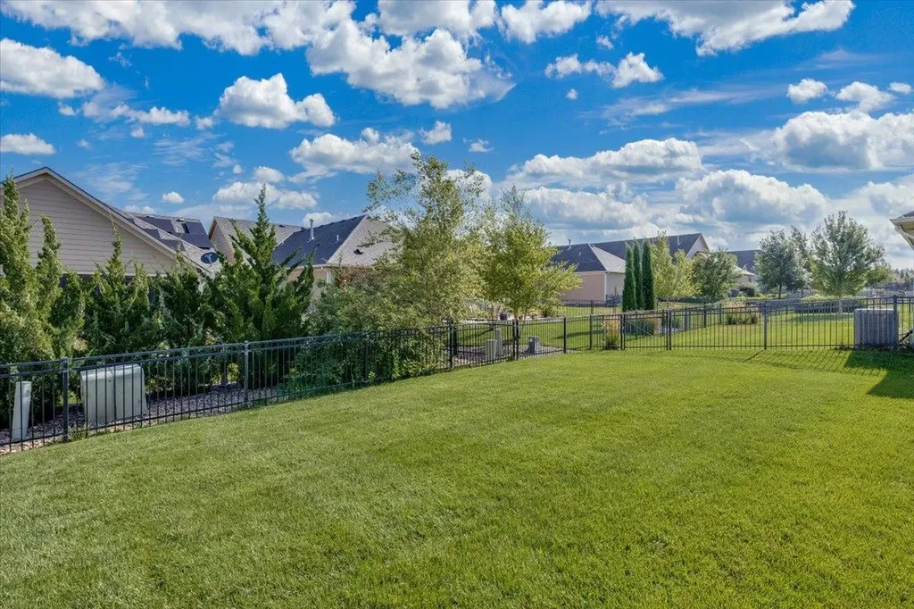 1004 E Cross Creek Place Derby KS 67037