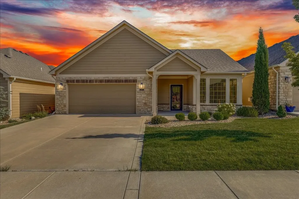1004 E Cross Creek Place Derby KS 67037