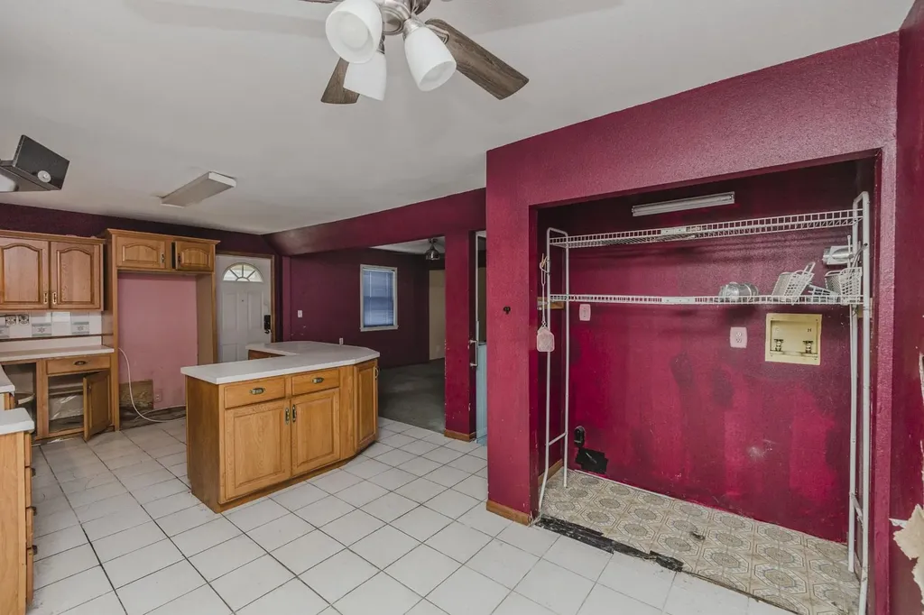 1753 E Marion Wichita KS 67216