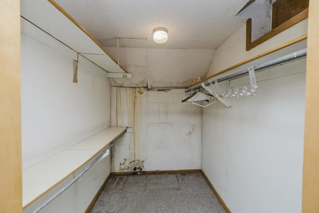 1753 E Marion Wichita KS 67216