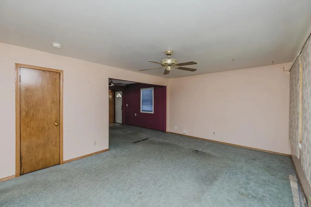 1753 E Marion Wichita KS 67216